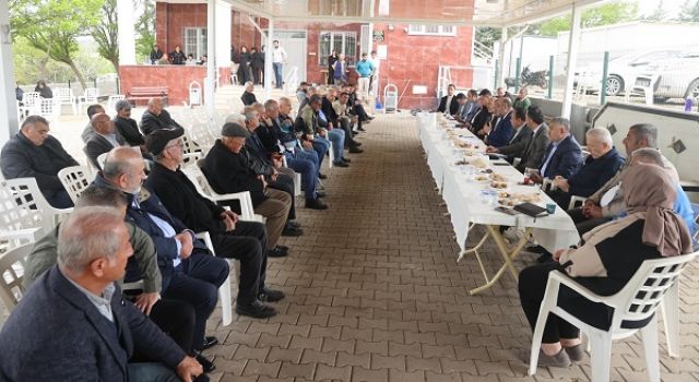 BAŞKAN AKPINAR 87. MAHALLE TOPLANTISI’NI DEMİRCİLER MAHALLESİ’NDE GERÇEKLEŞTİRDİ