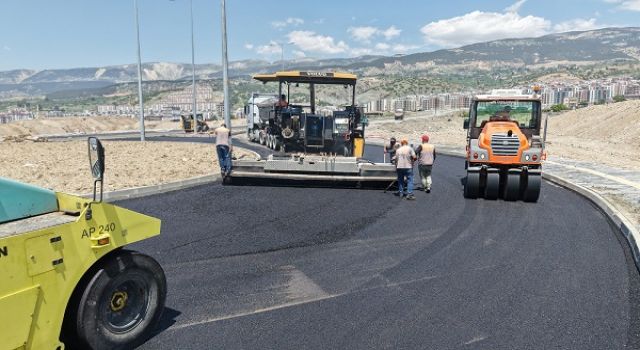 Büyükşehir, Şehir Tarihinin En Büyük Asfalt Hamlesine Start Verdi