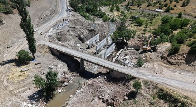 Bertiz’in Yeni Köprüsü Hızla Yükseliyor