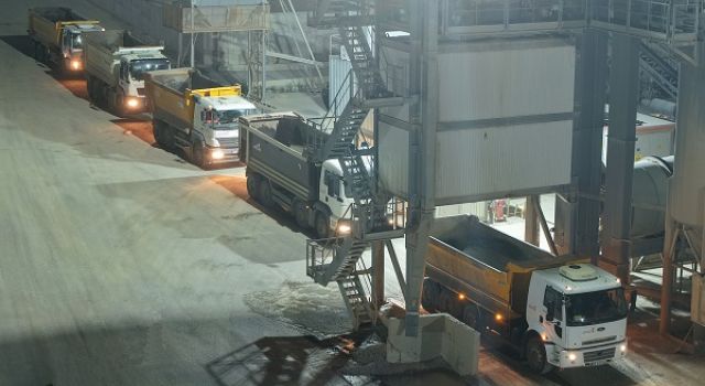 Büyükşehir’in Asfalt Üretim Tesisi’nde Yılda 400 Bin Ton Üretim Yapılıyor