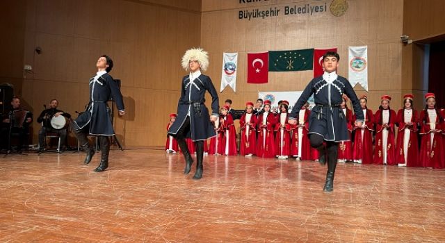 Kafkasya’nın Zengin Mirası Sahneye Taşındı