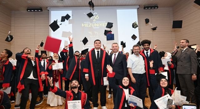 Uluslararası Öğrenciler Mezuniyet Coşkusunda Buluştu