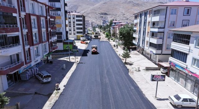 Büyükşehir, Elbistan Darende Caddesi’nde Dönüşüm Başlattı