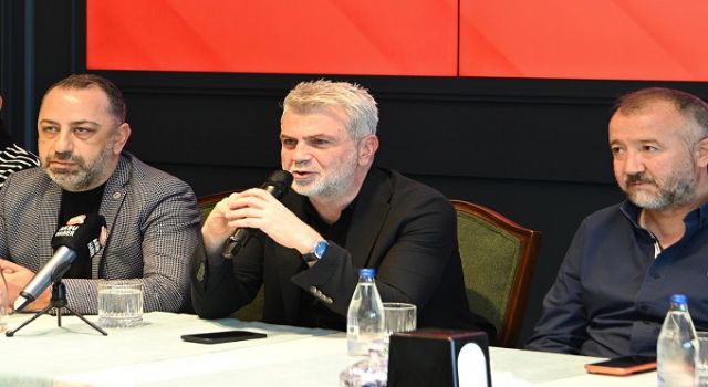 Başkan Görgel, İstiklalspor Yönetimi ve Futbolcularıyla Bir Araya Geldi