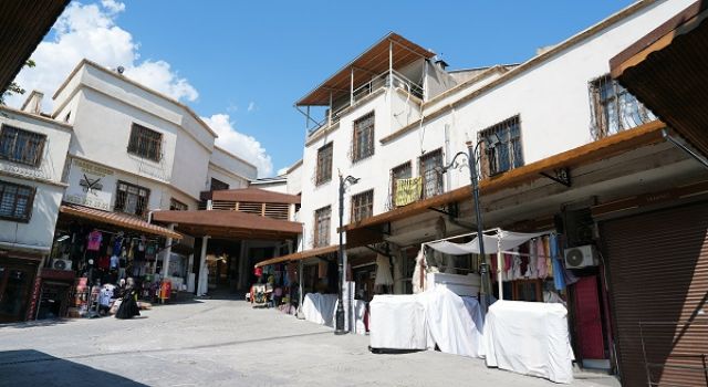 Büyükşehir’den Saraçhane Meydanı’na Tarihle Uyumlu Düzenleme