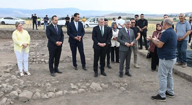 Domuztepe Höyüğü’nde Binlerce Yıllık Tarih Gün Yüzüne Çıkıyor