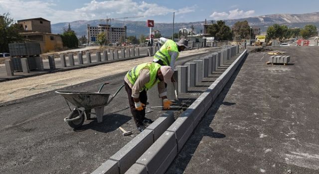 Lütfi Köker Bulvarı’nda Yenileme Sürüyor