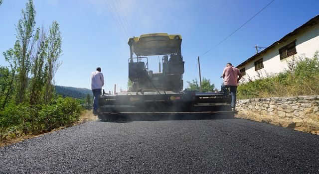 Büyükşehir, Göksun’da Bir Mahallenin Daha Ulaşımını İyileştiriyor