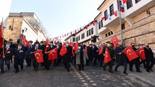 DULKADİROĞLU’NDA TARİHİ BAHTİYAR YÜRÜYÜŞÜ VE KIRK YAMADA KIRK MARAŞ SERGİSİ