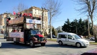 Nostaljik Otobüste Kahramanlık Türküleri