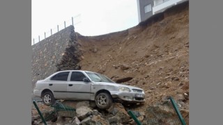 Kahramanmaraş’ta İstinat Duvarı Çöktü 