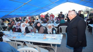 Mahçiçek, Fatmalı Mahallesi’ndeki vatandaşlarla iftarda buluştu