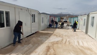 Büyükşehir, Geçici Konaklama Merkezlerinde Çalışmalarını Sürdürüyor