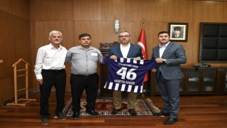 Başkan Güngör, Karaziyaret Spor Yönetimini Ağırladı