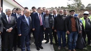 Bakan Özhaseki ve Başkan Güngör, Şehit Ailesini Yeni Konutlarında Ziyaret Etti