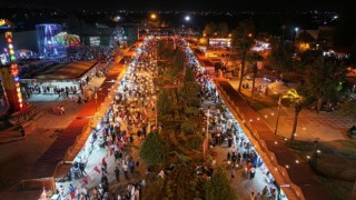 Geleneksel Ağustos Fuarı, Ziyaretçi Akınına Uğruyor