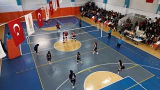 Onikişubat Belediyesi’nin Cumhuriyet Spor Şöleni’nde final heyecanı yaşandı