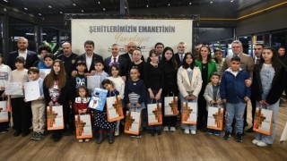 Büyükşehir, Şehit Çocuklarının Karne Sevincine Ortak Oldu