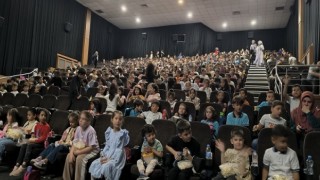 Onikişubat Belediyesi’nden kırsaldaki 1500 öğrenciye sinema hediyesi