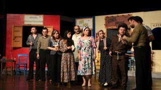 Sahne Maraş’tan Nostalji ve Kahkaha Dolu Bir Gece