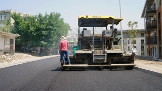 Büyükşehir, Azerbaycan Mahallesi’nde Yolları Asfaltla Kaplıyor