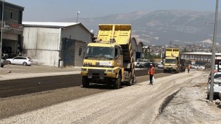 Büyükşehir, Yeni Sanayi Sitesi’ni Etaplar Halinde Asfaltlıyor