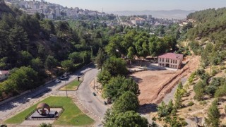 Büyükşehir’den Dulkadiroğlu’na Yeni Sosyal Mekân; Çınaraltı