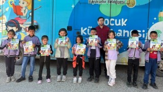 Hayalleri Taşıyan Kütüphane, Kırsalda 5 Bin Çocukla Buluştu
