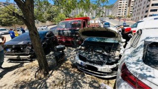 Kahramanmaraş’ta kamyonet araçları biçti