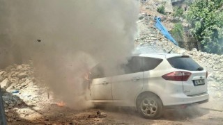 Kahramanmaraş’ta otomobil yangını