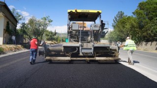 Büyükşehir, Büğlek Caddesine Bağlanan Yolda Yenileme Çalışmasını Sürdürüyor