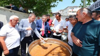 Onikişubat Belediyesi’nden Ilıca’da aşure ikramı