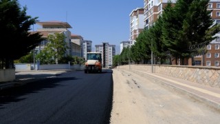 Onikişubat Belediyesi’nden Yirmiikigün Mahallesi’nde takdir toplayan asfalt çalışması