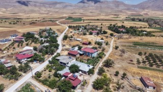 Büyükşehir’den Ekinözü Türkeli Mahallesi’ne Konforlu Ulaşım