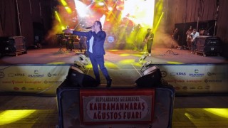 Geleneksel Ağustos Fuarı’nda Bayhan Fırtınası