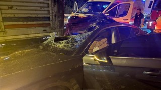 Kahramanmaraş’ta otomobil tıra arkadan çarptı: 1’i ağır 3 yaralı