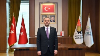 Onikişubat Belediyesi’nden 30 Ağustos’a özel dev bayrak ve gösteri uçuşu