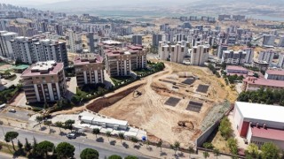 Şehrin Yeni Gençlik ve Spor Merkezinde İlk Kazma Vuruldu