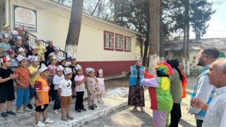 AK Parti Dulkadiroğlu Kadın ve Gençlik Kollarından Miniklere Tatlı Sürpriz