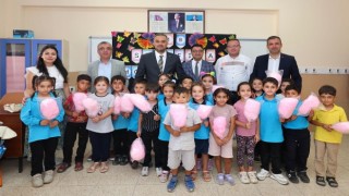 Başkan Toptaş’tan kırsal mahallelerdeki 7 bin öğrenciye kırtasiye seti desteği