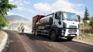 Büyükşehir, Göksun Kırsalını Kayseri’ye Bağlayan Grup Yolunu Yeniledi