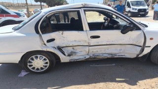 Kahramanmaraş’ta iki otomobil çarpıştı: 5 yaralı
