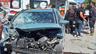 Otomobil ile tır çarpıştı: 2 yaralı 