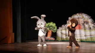 Sahne Çocuklar İçin Yeşerdi; Miniklere Doğa Sevgisi Aşılandı