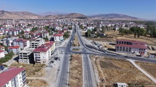 Büyükşehir, Göksun Kavşağı’nda Trafik Akışını Rahatlattı