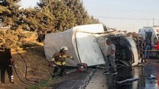 Feci Kaza: Tankere Çarpan Kamyonet Sürücüsü Hayatını Kaybetti