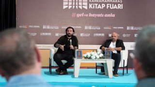 Kitap Fuarı, İkinci Gününde Batı ve Toytok Söyleşisiyle Devam Etti