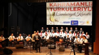 Onikişubat Belediyesi’nin Kahramanlık Türküleriyle Cumhuriyet Konseri’ne yoğun ilgi