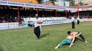 Türkiye Kısa Şalvar Güreş Şampiyonası Batıpark’ta Başladı