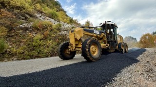 Andırın’a Ulaşımı 20 Kilometre Kısaltan Arterde Son Çalışmalar Yapılıyor